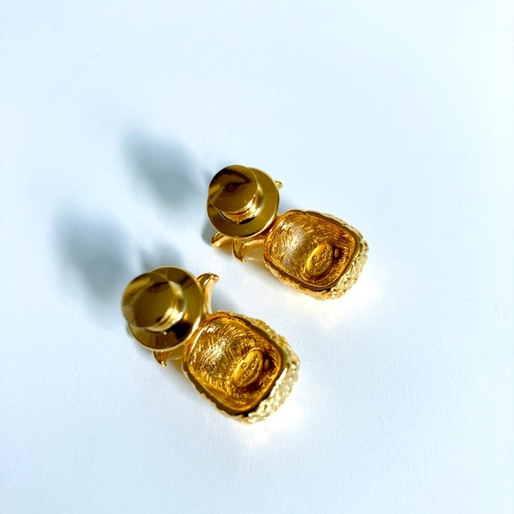 Authentic Vintage Givenchy Gold Tone Pineapple Earrings/Lapel Pin - Picture 2 of 3